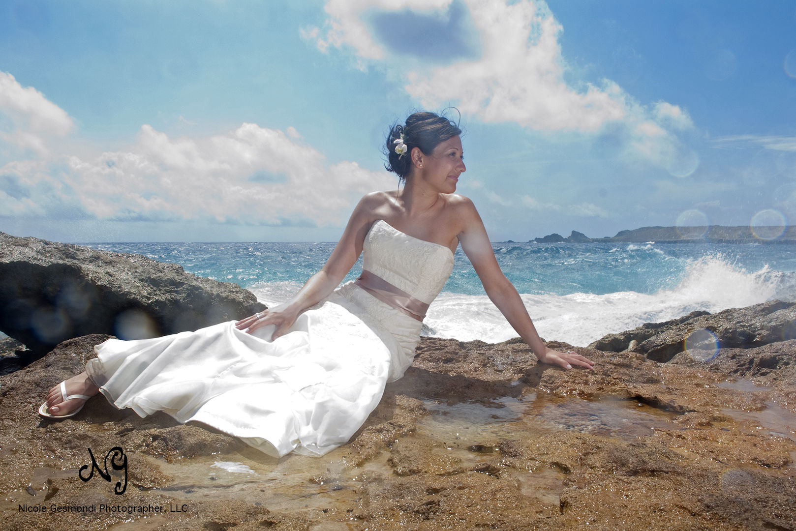 Aruba trash the dress photos Aruba trash the dress photos