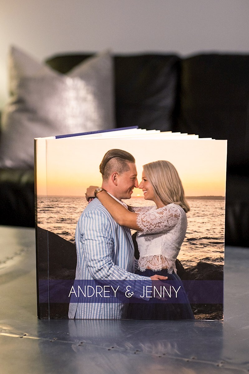 sample photo guest sign in book